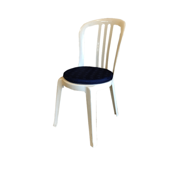 Coussin bleu pour chaise bistro blanche | Le Vaisselier, Location de vaisselle