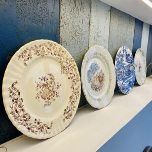 Assiette dépareillée vintage +- 25cm Ø